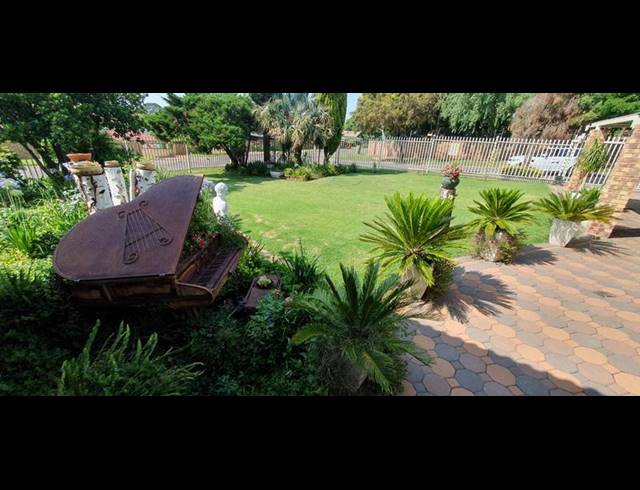 5 BEDROOM HOUSE FOR SALE IN GHOLFSIG